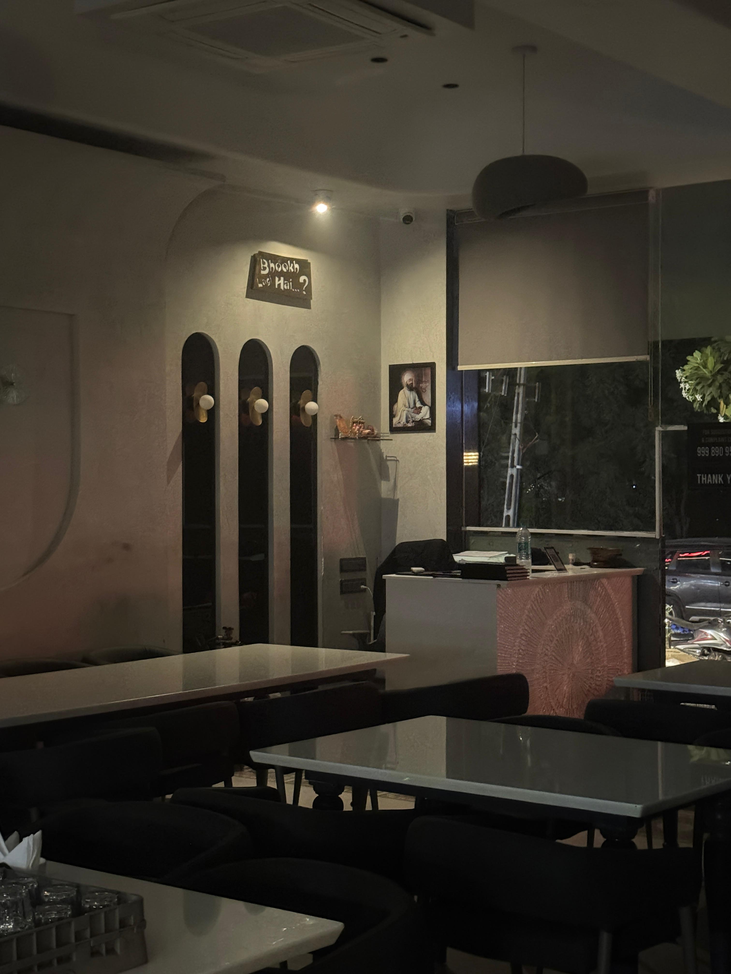 Bhukh Lagi Hai Interior 1